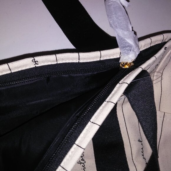 Victoria Secret Tote Bag Cream Black Allover Signature Logo Canvas Zip Up New Wi - Picture 9 of 11